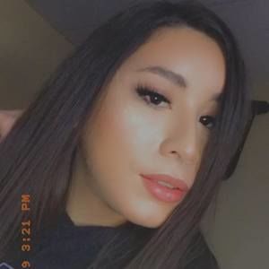 Meet your Posher, Camila